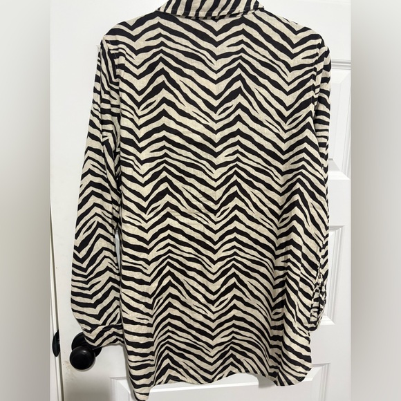 NWT Two Piece Zebra Patterned Linen Shirt and Wide-Leg Pants Set - Picture 4 of 13